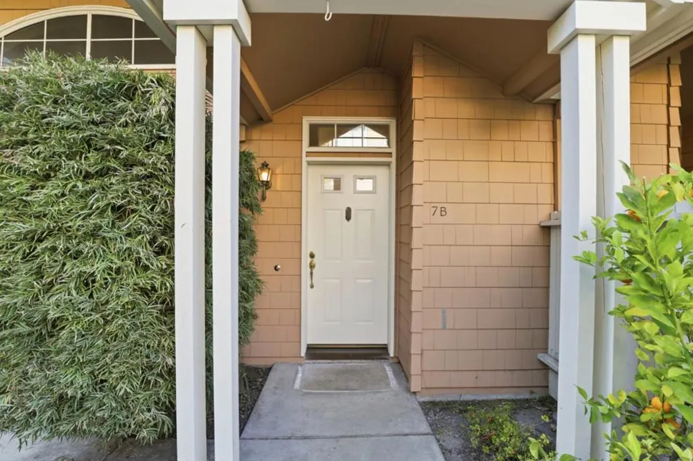 444 San Antonio Road #7B Palo Alto, CA 94306