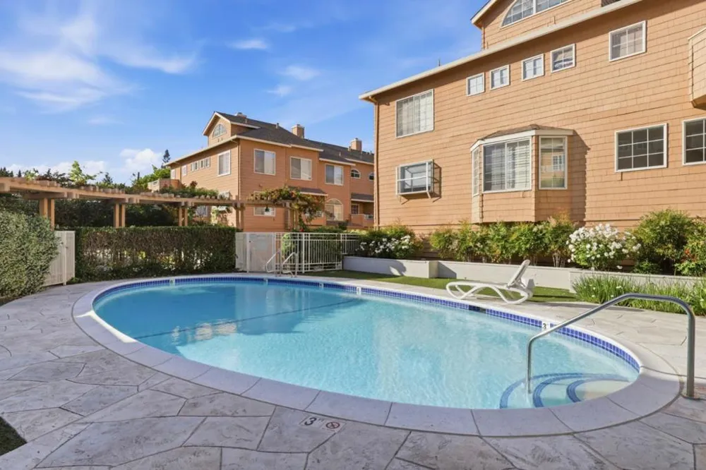 444 San Antonio Road #7B Palo Alto, CA 94306
