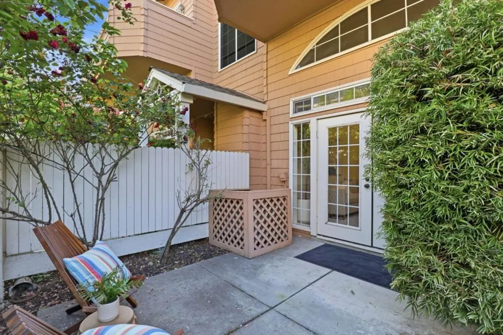444 San Antonio Road #7B Palo Alto, CA 94306