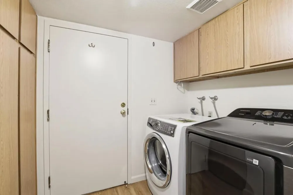 444 San Antonio Road #7B Palo Alto, CA 94306