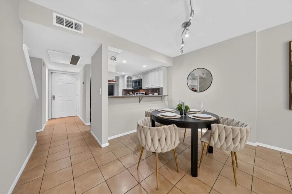 1063 Summershore Court San Jose, CA 95122