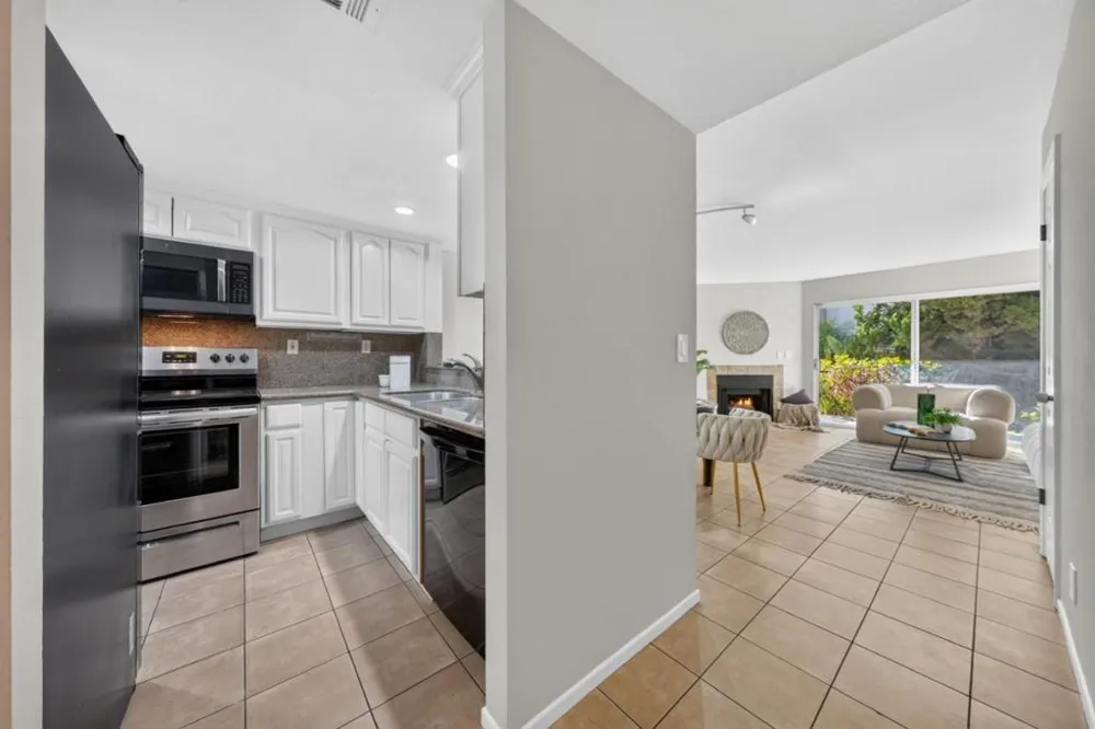 1063 Summershore Court San Jose, CA 95122