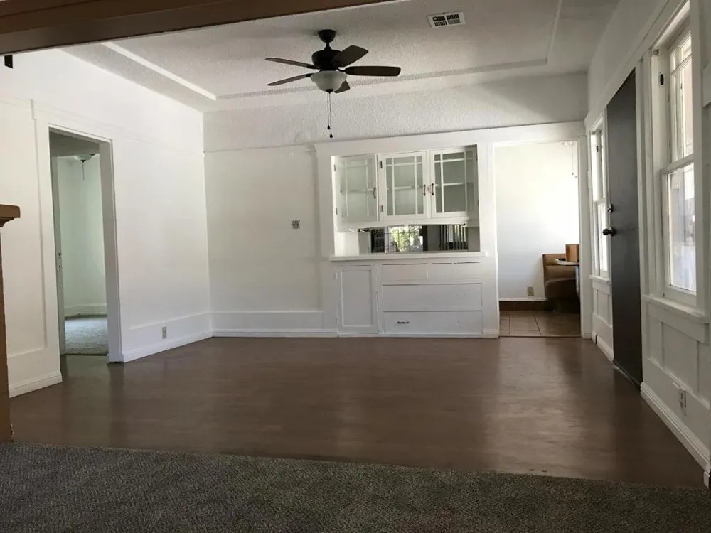 208 Yosemite Avenue Modesto, CA 95351