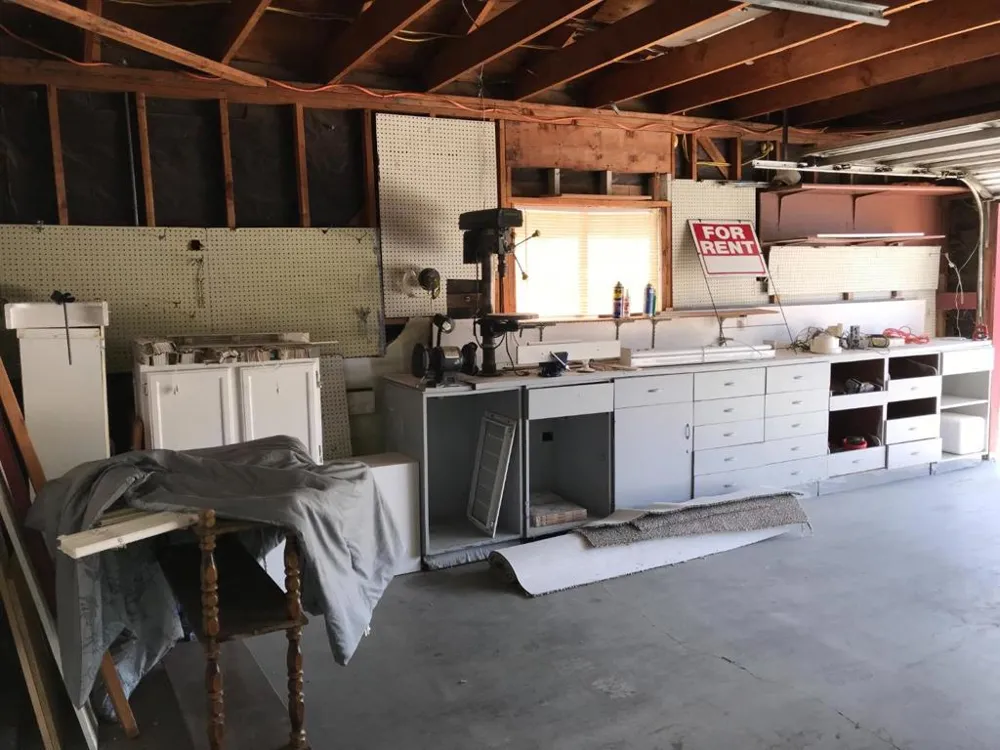 208 Yosemite Avenue Modesto, CA 95351