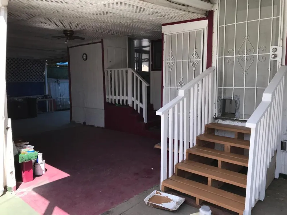 208 Yosemite Avenue Modesto, CA 95351