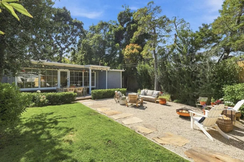 3751 Bay Road Menlo Park, CA 94025