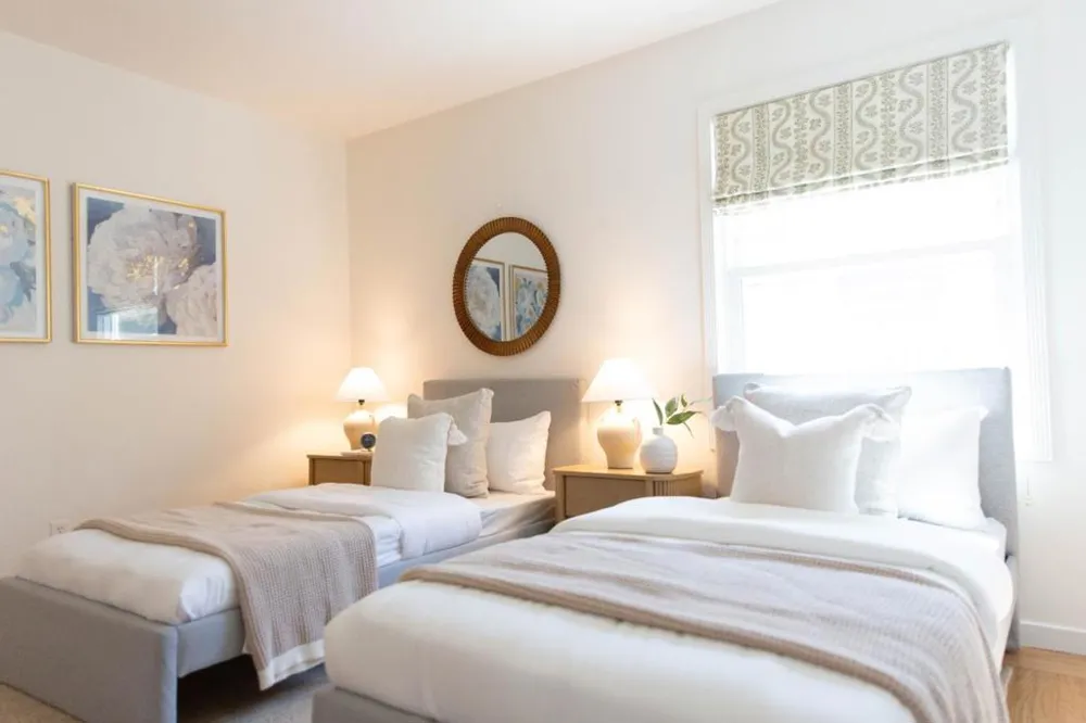 3751 Bay Road Menlo Park, CA 94025