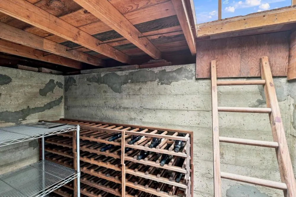 3751 Bay Road Menlo Park, CA 94025
