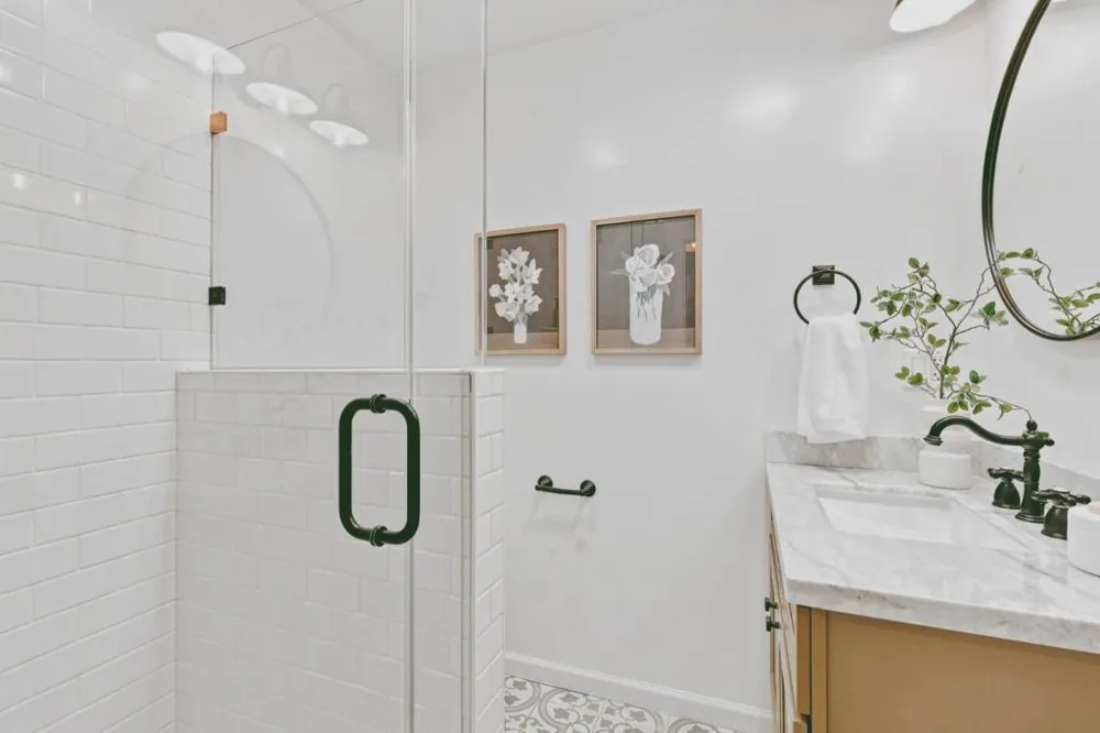 3751 Bay Road Menlo Park, CA 94025