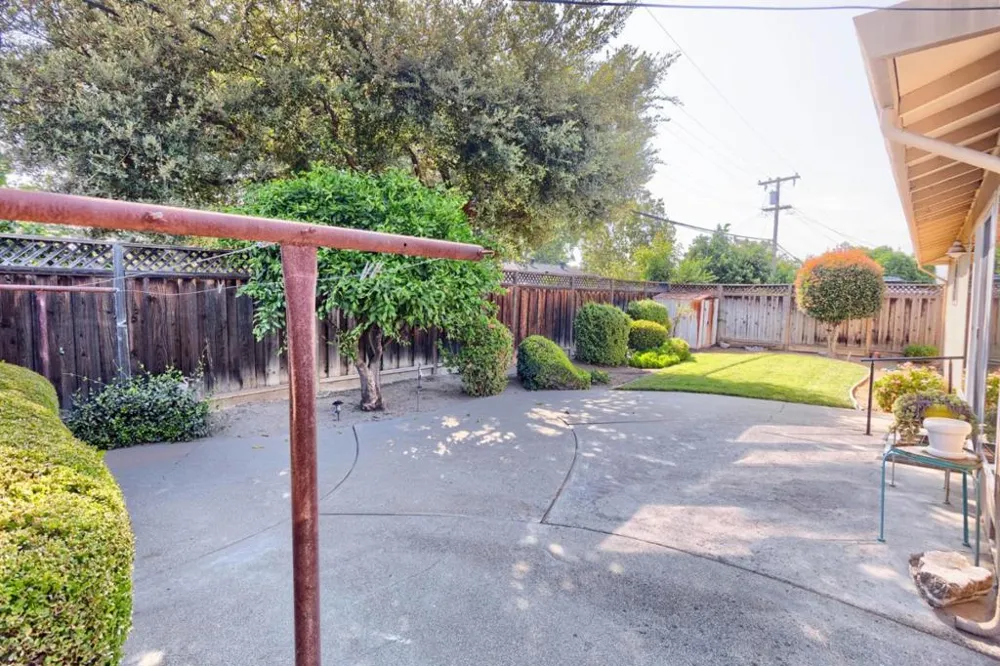 2466 Meridian Avenue San Jose, CA 95124