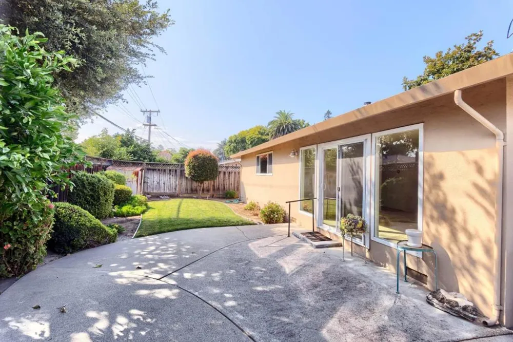 2466 Meridian Avenue San Jose, CA 95124