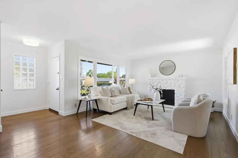 2229 Howard Avenue San Carlos, CA 94070