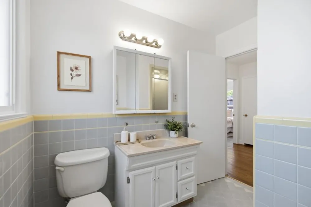 2229 Howard Avenue San Carlos, CA 94070
