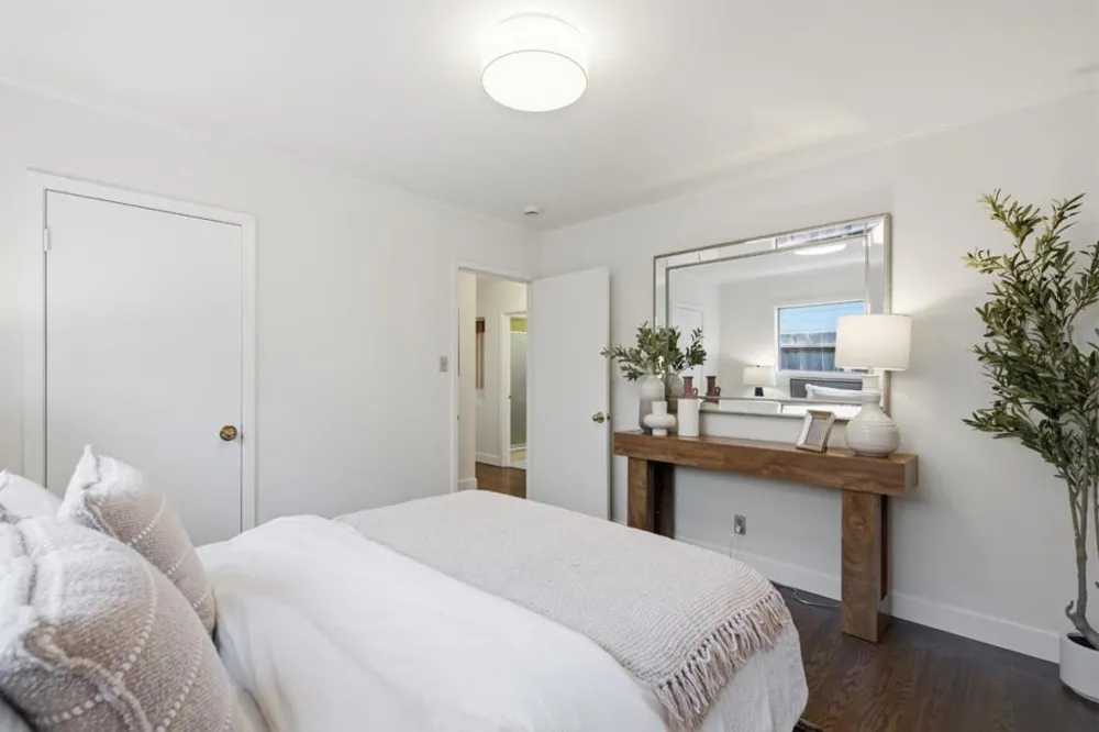 2229 Howard Avenue San Carlos, CA 94070