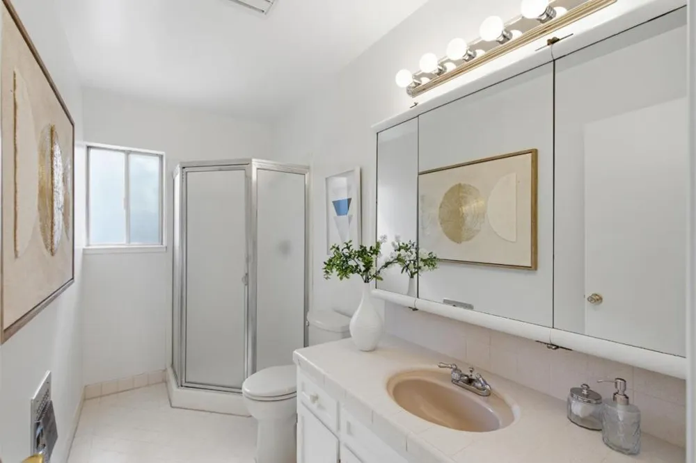 2229 Howard Avenue San Carlos, CA 94070