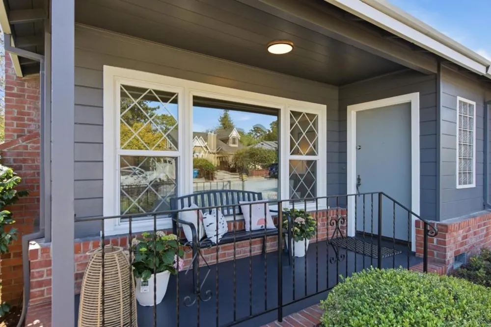 2229 Howard Avenue San Carlos, CA 94070