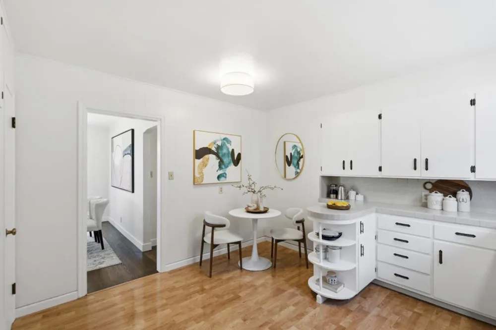 2229 Howard Avenue San Carlos, CA 94070