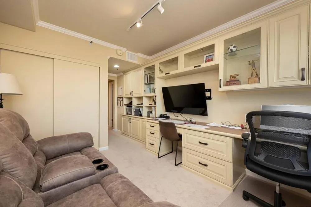1 Baldwin Avenue #1008 San Mateo, CA 94401