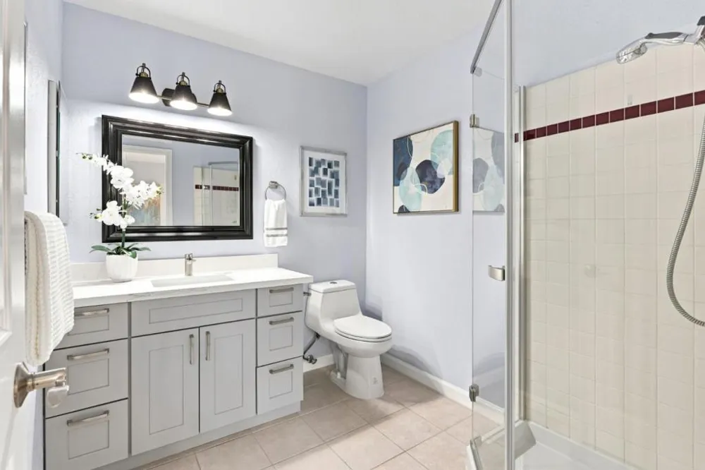 4173 El Camino Real #17 Palo Alto, CA 94306