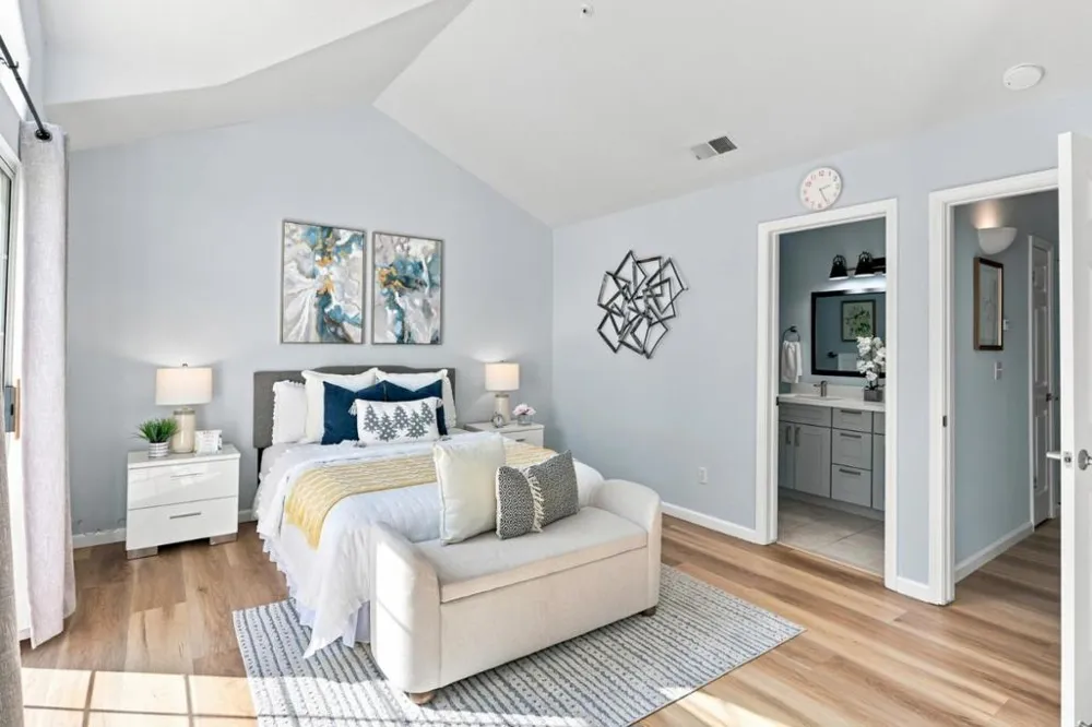 4173 El Camino Real #17 Palo Alto, CA 94306