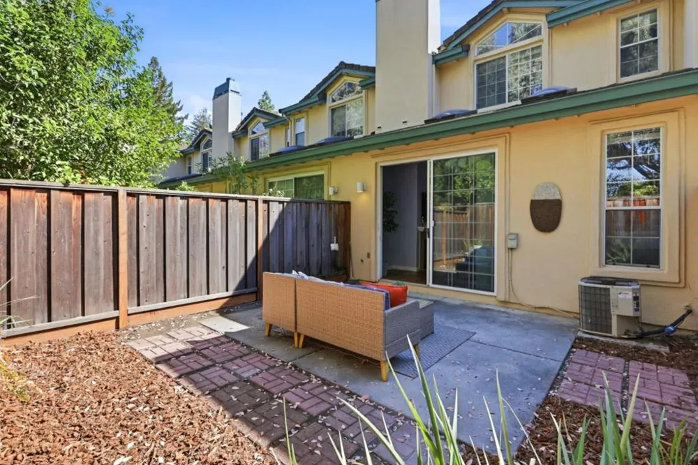 4173 El Camino Real #17 Palo Alto, CA 94306