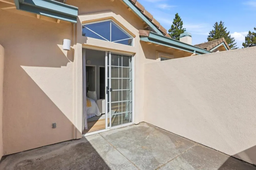 4173 El Camino Real #17 Palo Alto, CA 94306