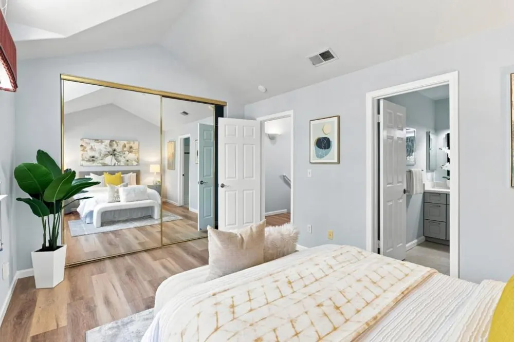 4173 El Camino Real #17 Palo Alto, CA 94306