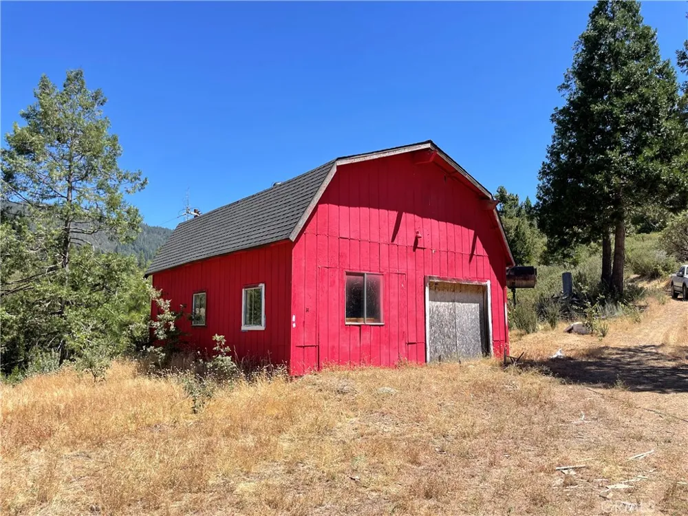 6122 Chowchilla Mountain Mariposa, CA 95338