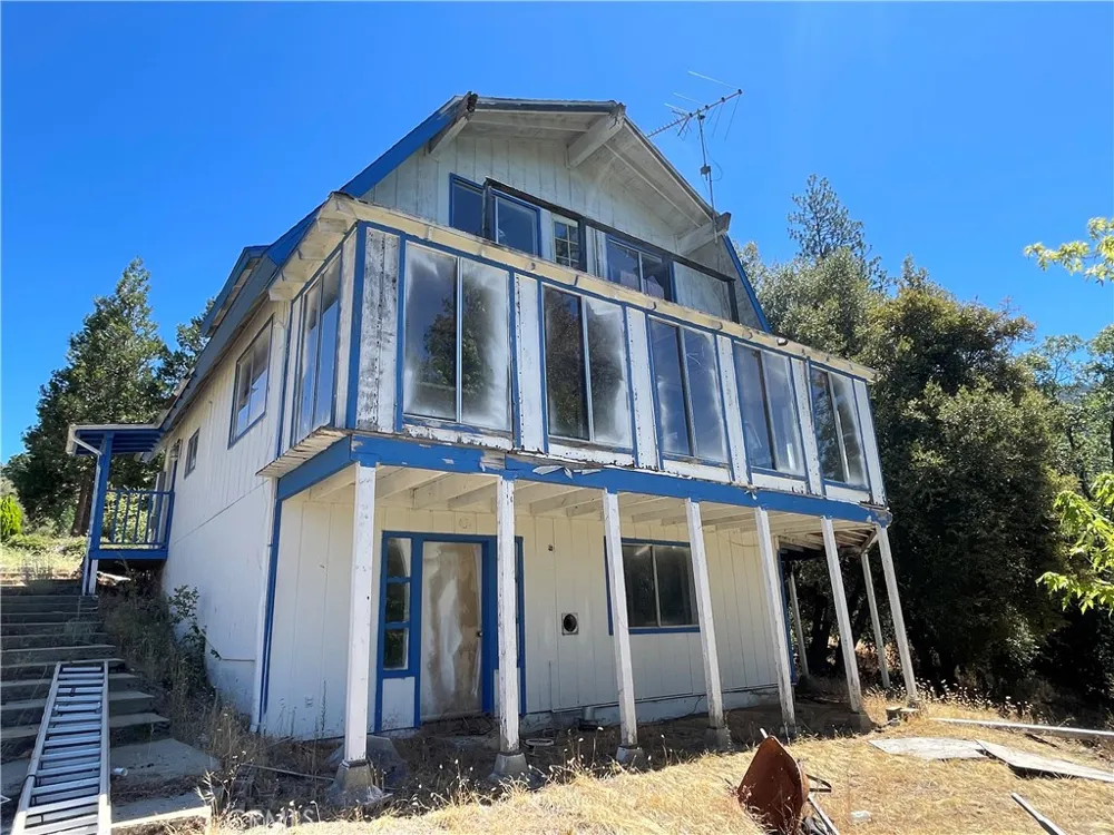 6122 Chowchilla Mountain Mariposa, CA 95338