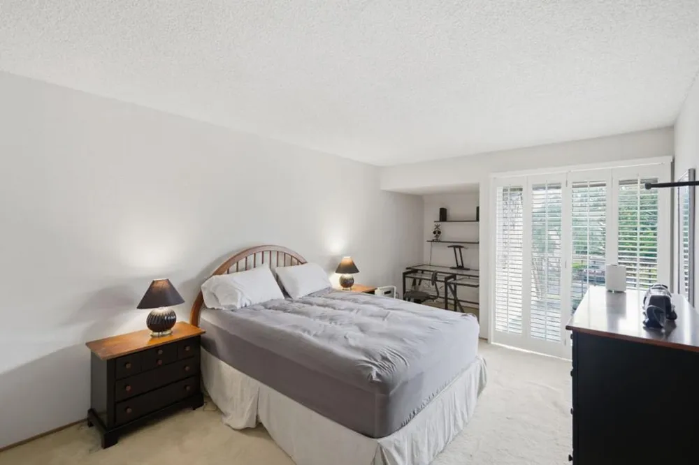 25 Rinconada Circle Belmont, CA 94002