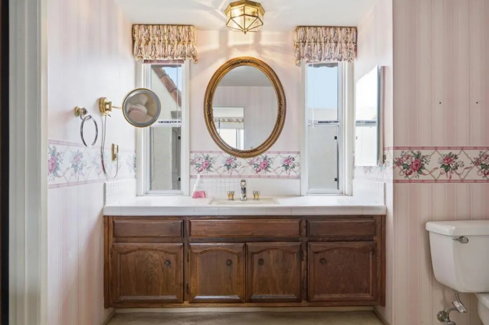 25 Rinconada Circle Belmont, CA 94002
