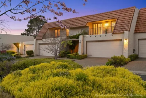 25 Rinconada Circle