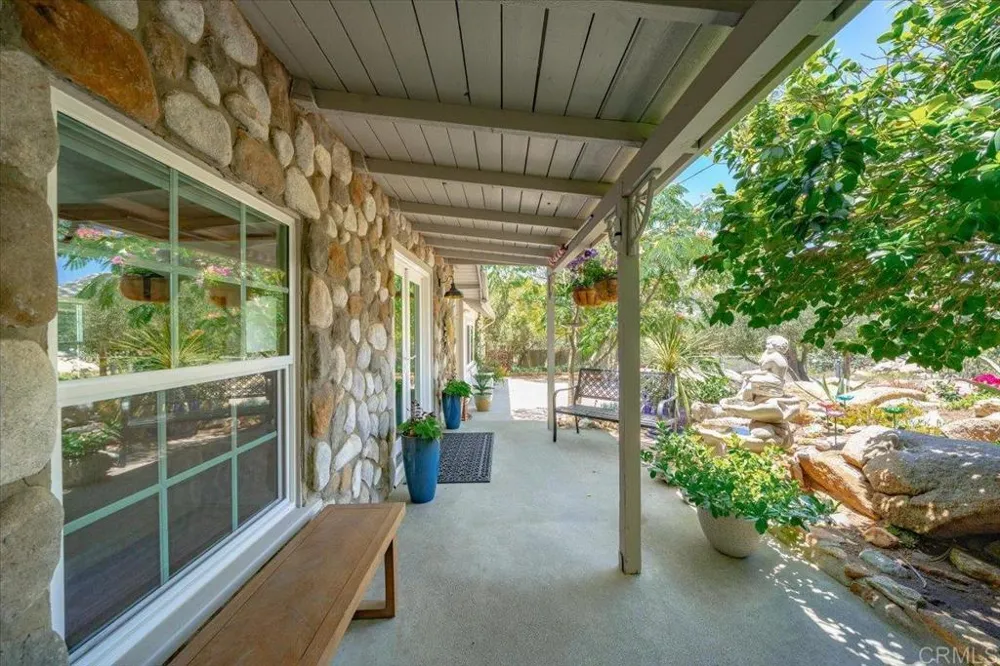 17255 Rockhouse Road Ramona, CA 92065