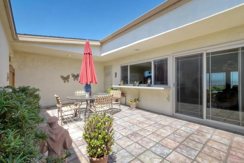 3902 Vista Campana #25 Oceanside, CA 92057