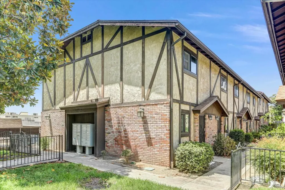 1628 Presioca Street #23 Spring Valley, CA 91977