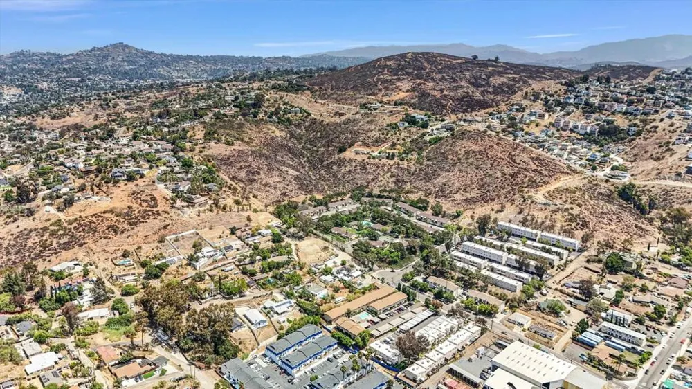 1628 Presioca Street #23 Spring Valley, CA 91977