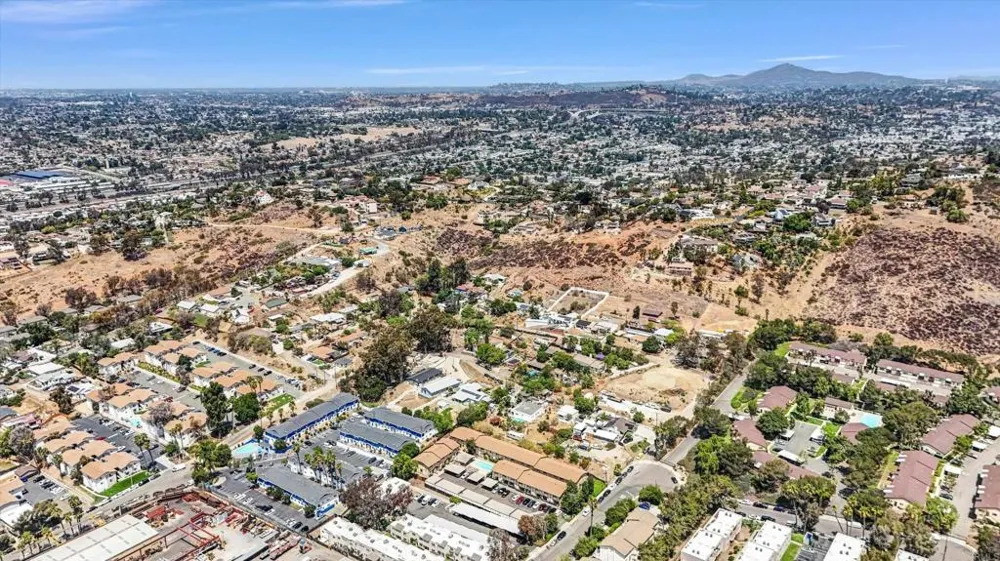 1628 Presioca Street #23 Spring Valley, CA 91977