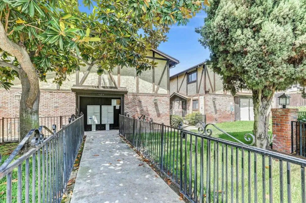 1628 Presioca Street #23 Spring Valley, CA 91977