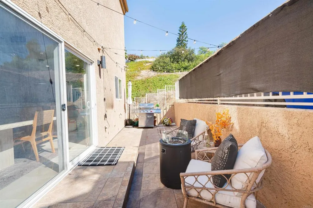 7564 Romeria St Carlsbad, CA 92009