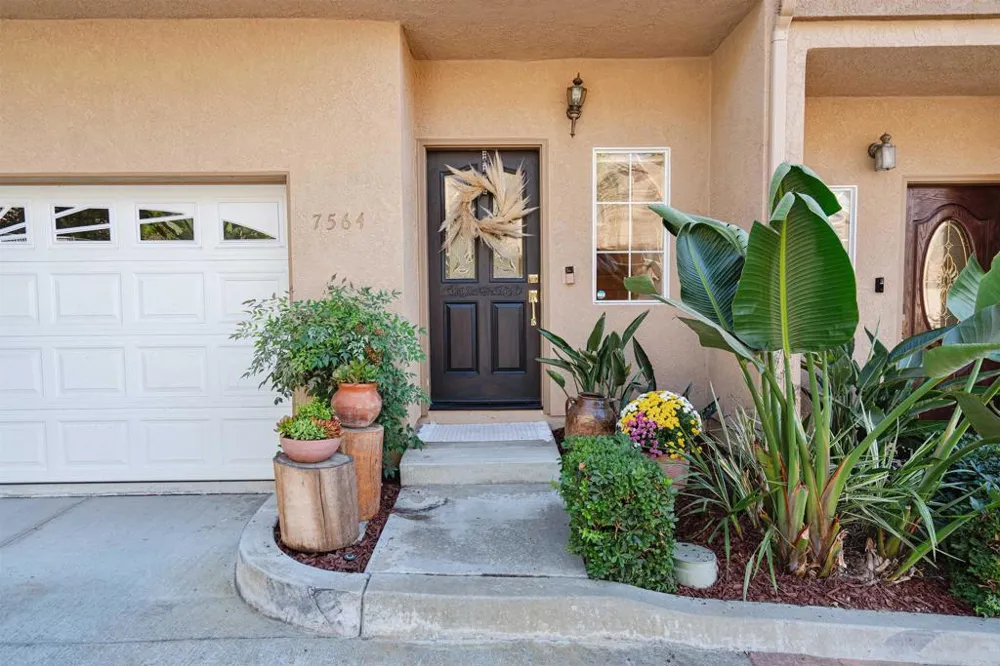 7564 Romeria St Carlsbad, CA 92009