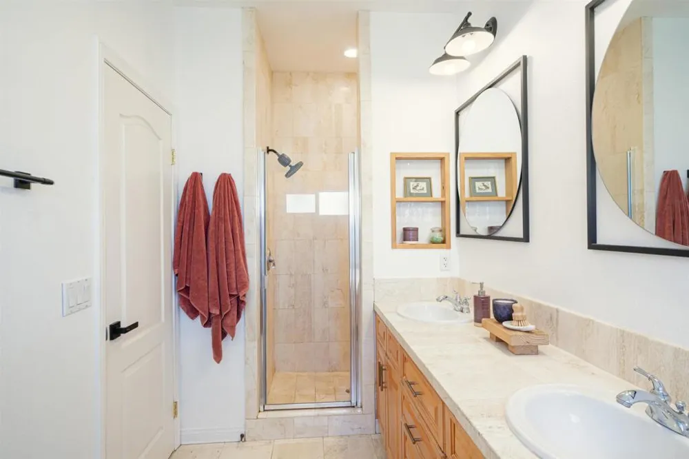 7564 Romeria St Carlsbad, CA 92009