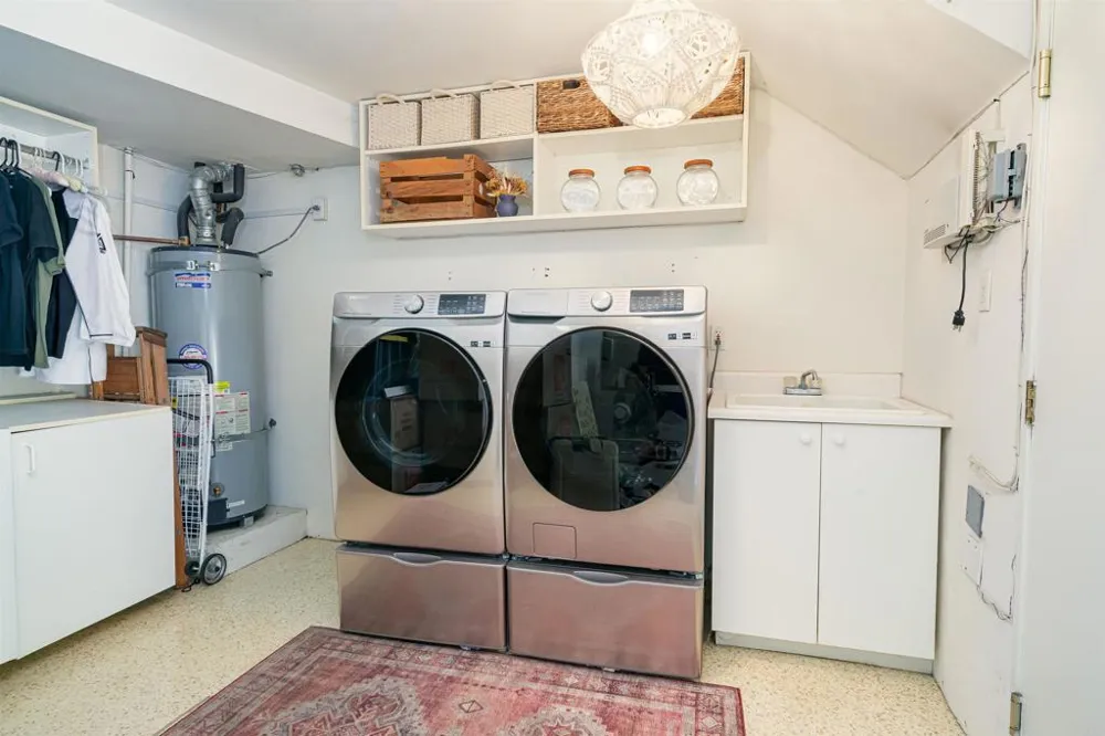 7564 Romeria St Carlsbad, CA 92009