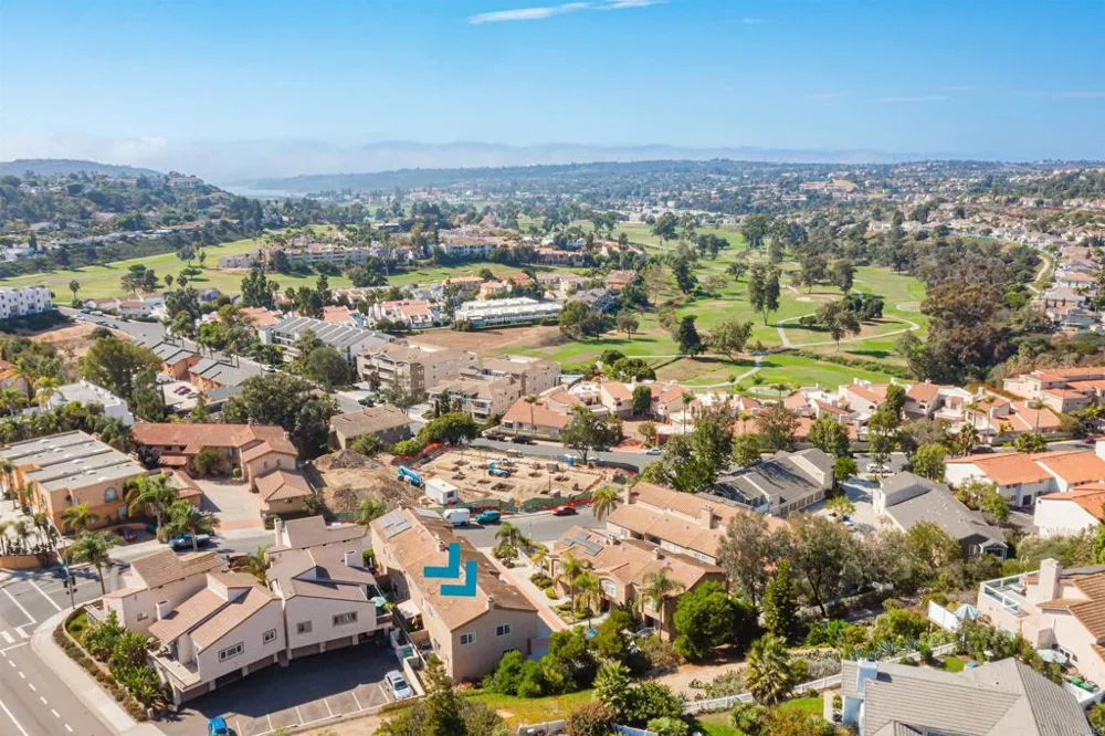 7564 Romeria St Carlsbad, CA 92009