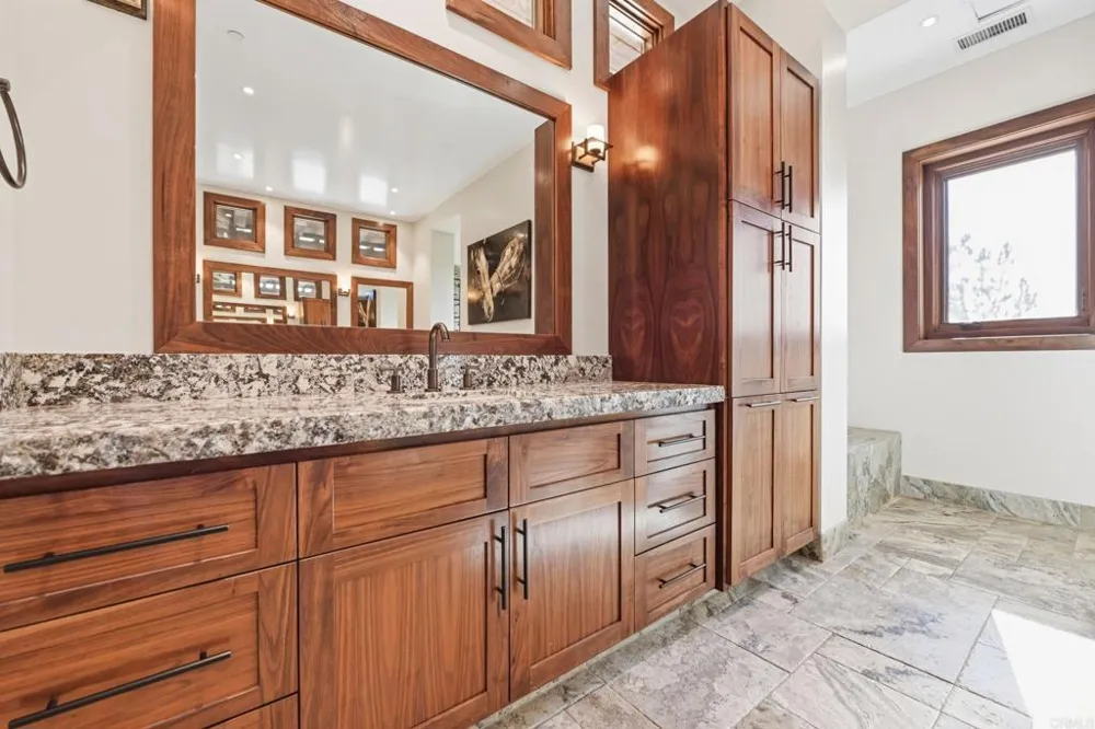 19576 Paradise Mountain Road Valley Center, CA 92082