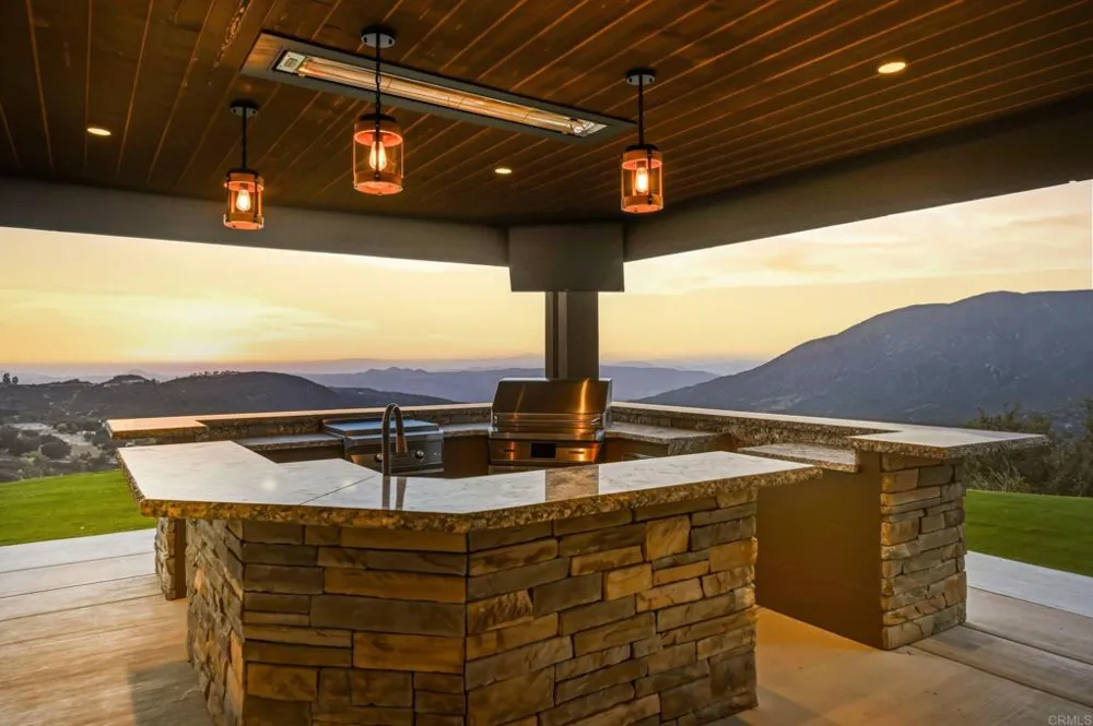 19576 Paradise Mountain Road Valley Center, CA 92082