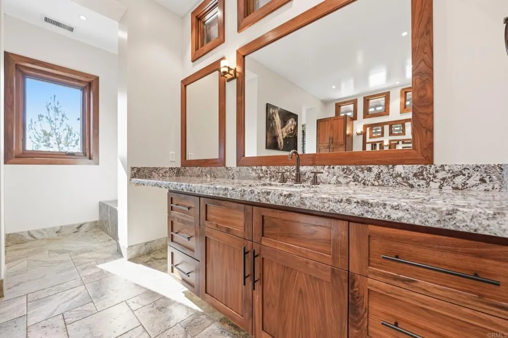 19576 Paradise Mountain Road Valley Center, CA 92082
