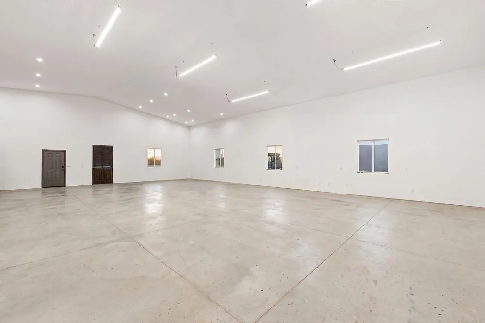 19576 Paradise Mountain Road Valley Center, CA 92082