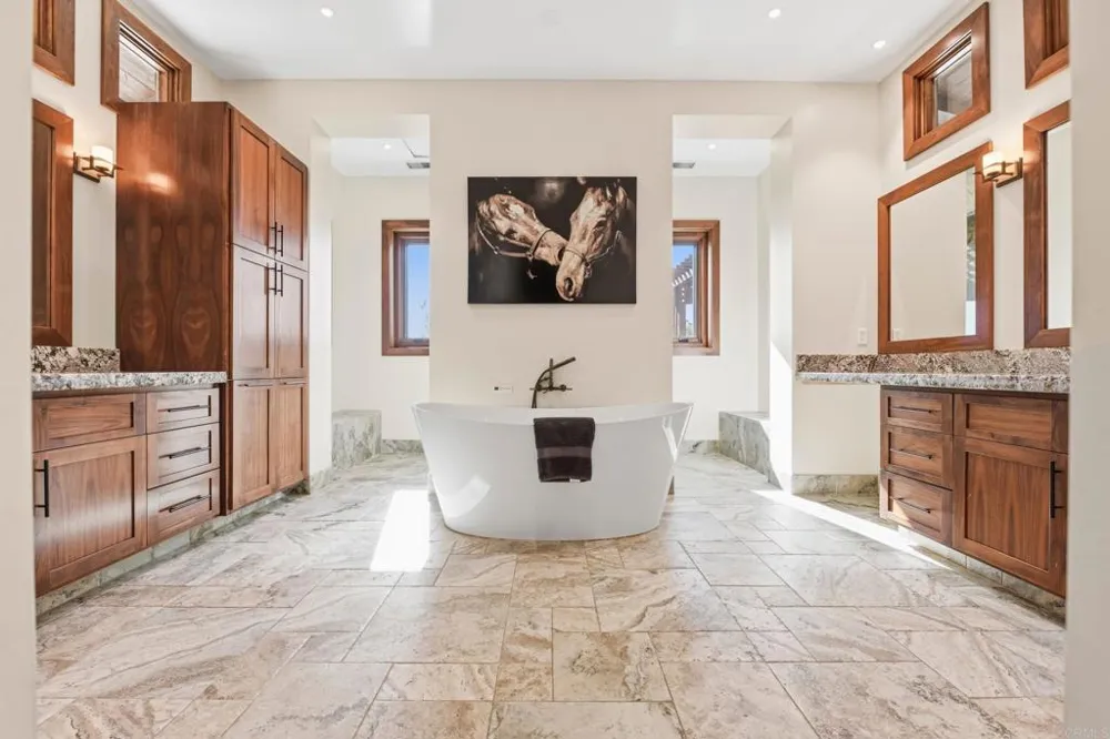 19576 Paradise Mountain Road Valley Center, CA 92082