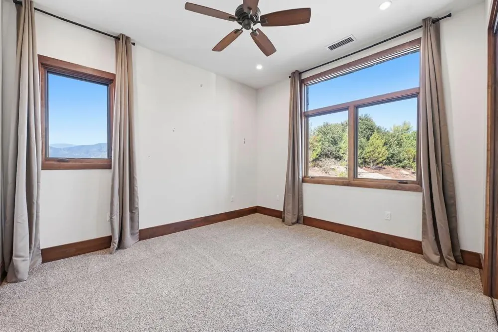 19576 Paradise Mountain Road Valley Center, CA 92082