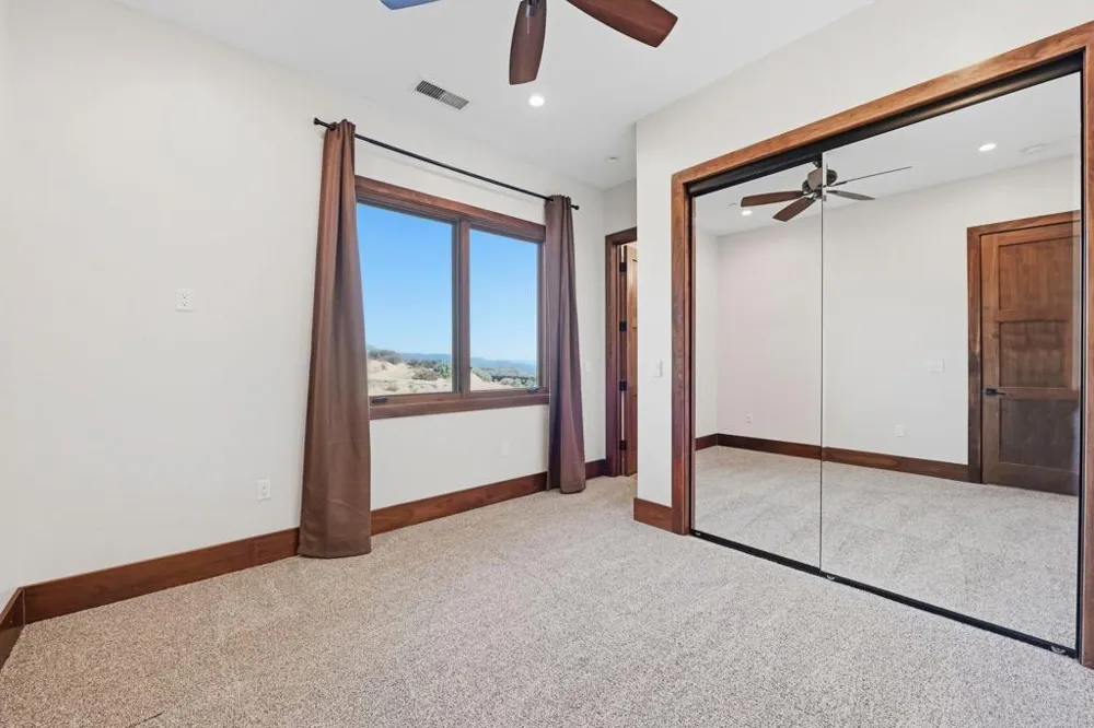 19576 Paradise Mountain Road Valley Center, CA 92082